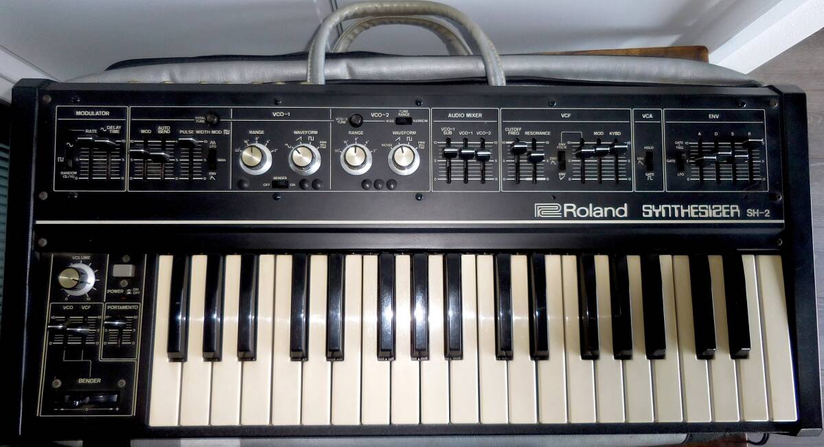 Roland SH-2