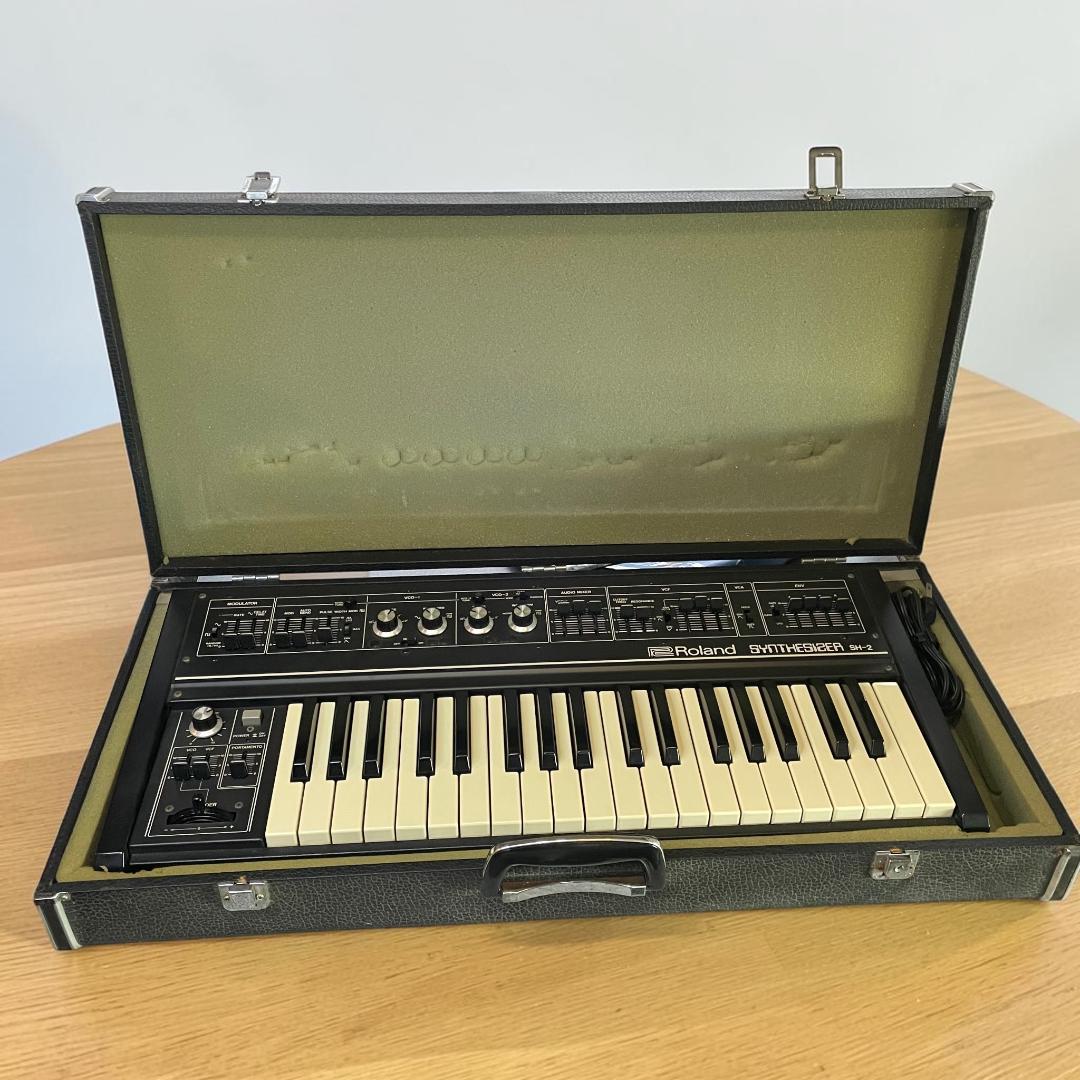 Roland SH-2